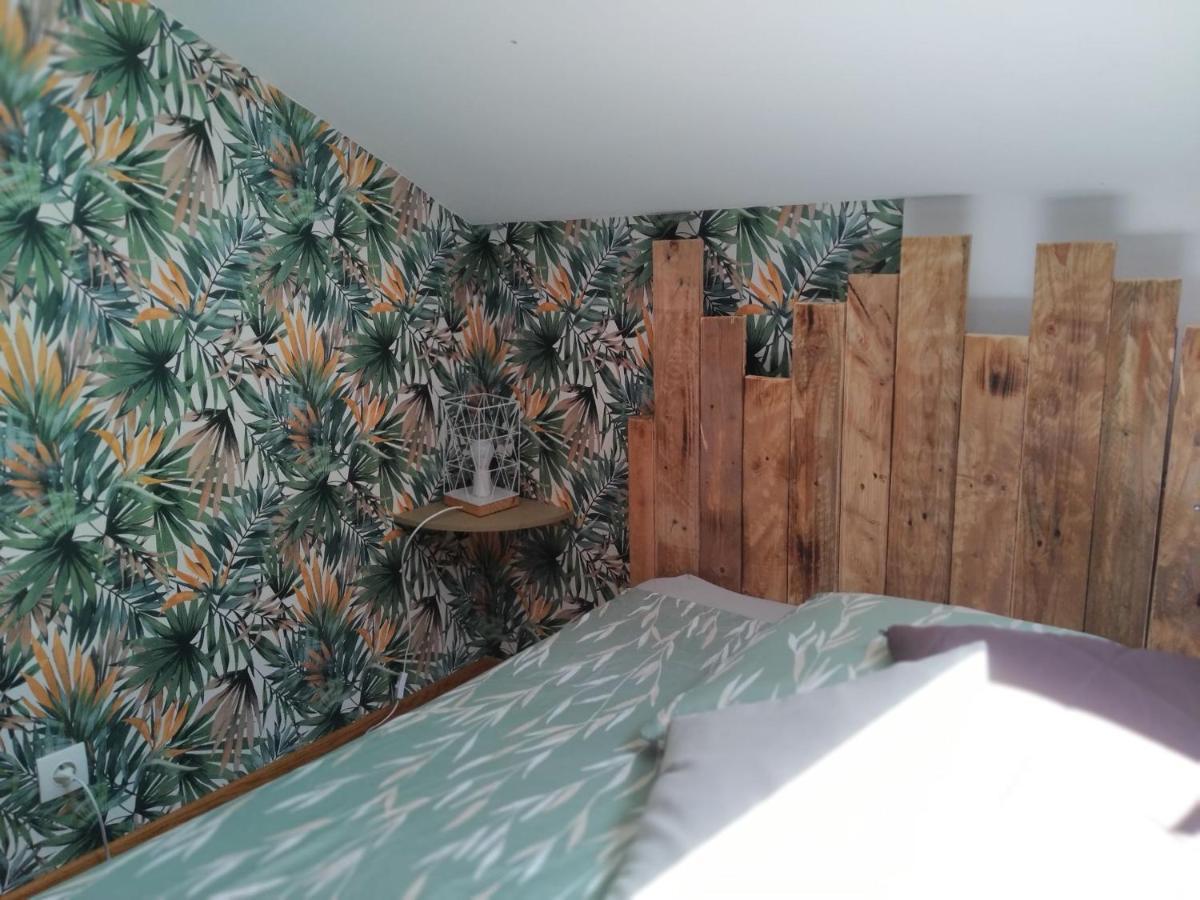 Les Gites De La Treille Montagrier Kültér fotó